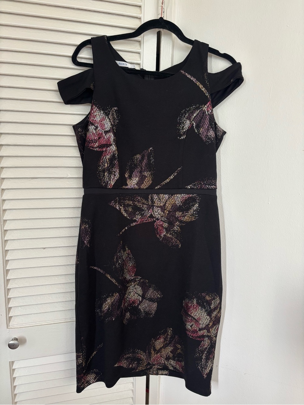 Black Floral Cold-Shoulder Sheath Dress